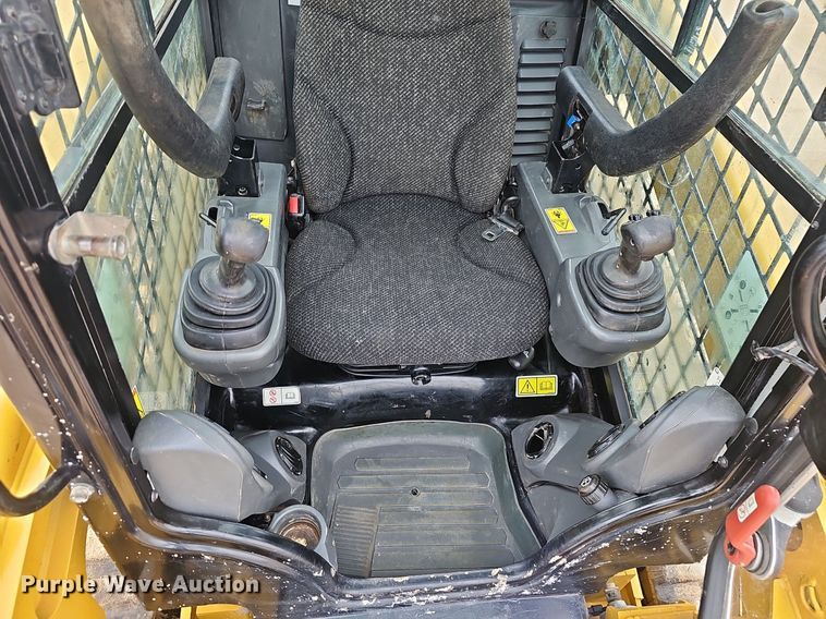 image for item EJ6100 2019 Caterpillar 299D2 tracked skid steer loader