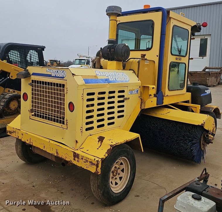 image for item EJ6101 Superior Broom DT80CT broom