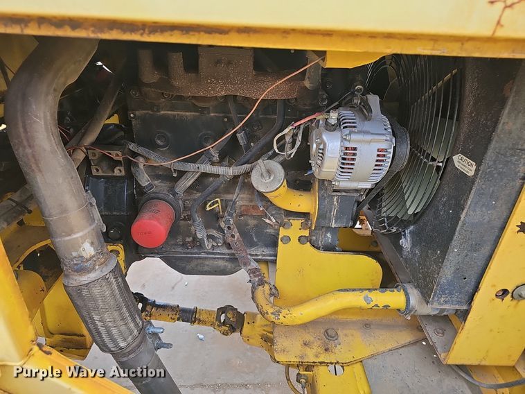 image for item EJ6101 Superior Broom DT80CT broom