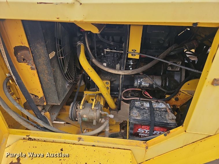 image for item EJ6101 Superior Broom DT80CT broom