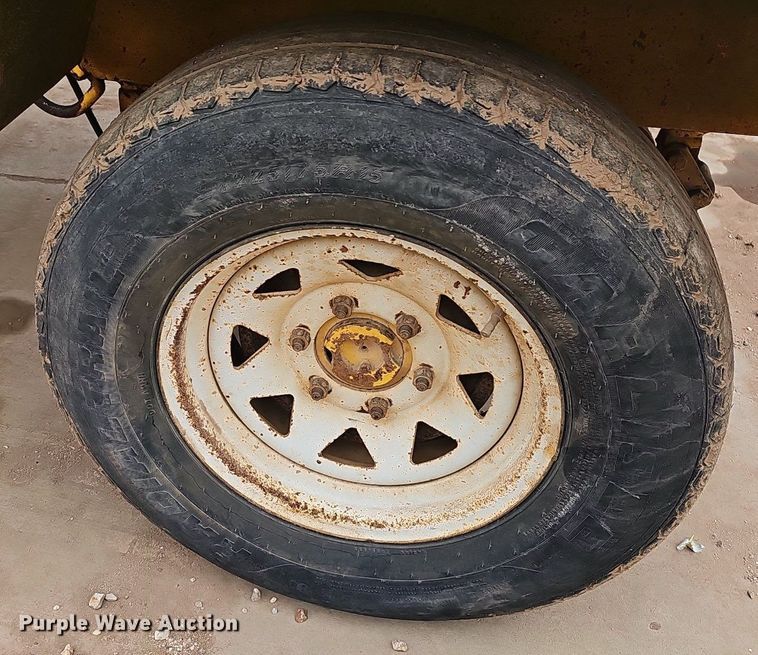 image for item EJ6101 Superior Broom DT80CT broom