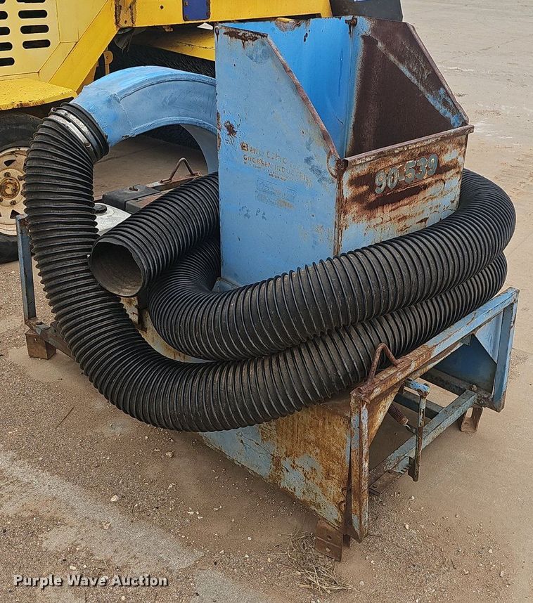 image for item EJ6102 Goossen Bale Chopper 