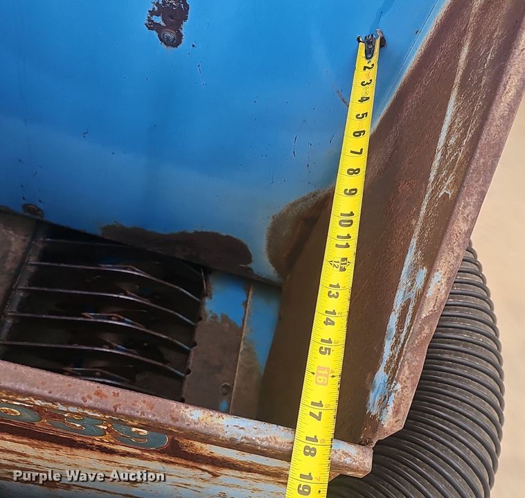 image for item EJ6102 Goossen Bale Chopper 