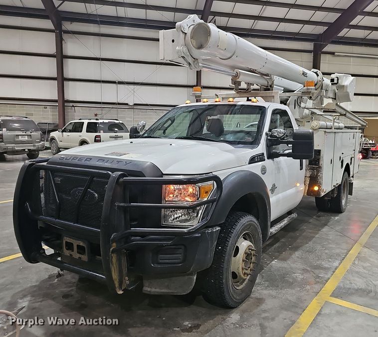image for item EJ6106 2015 Ford F550 bucket truck