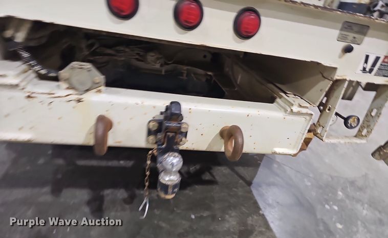 image for item EJ6106 2015 Ford F550 bucket truck