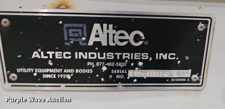 image for item EJ6106 2015 Ford F550 bucket truck