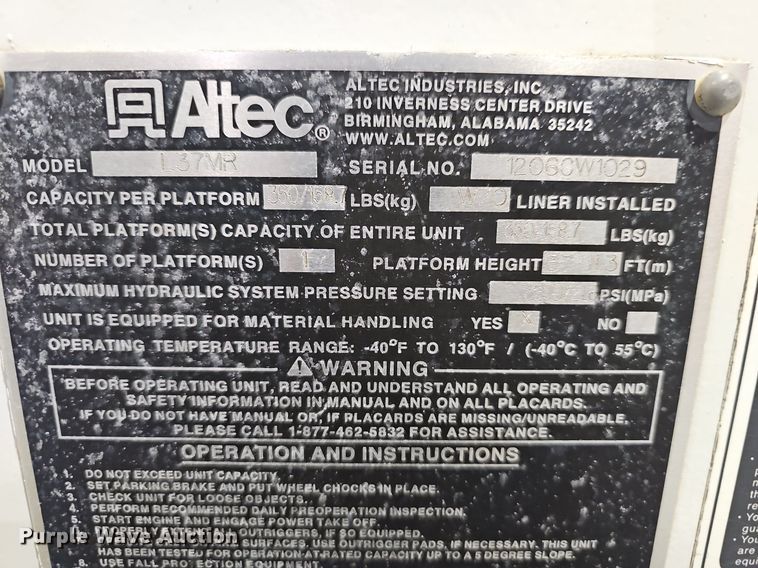 image for item EJ6106 2015 Ford F550 bucket truck