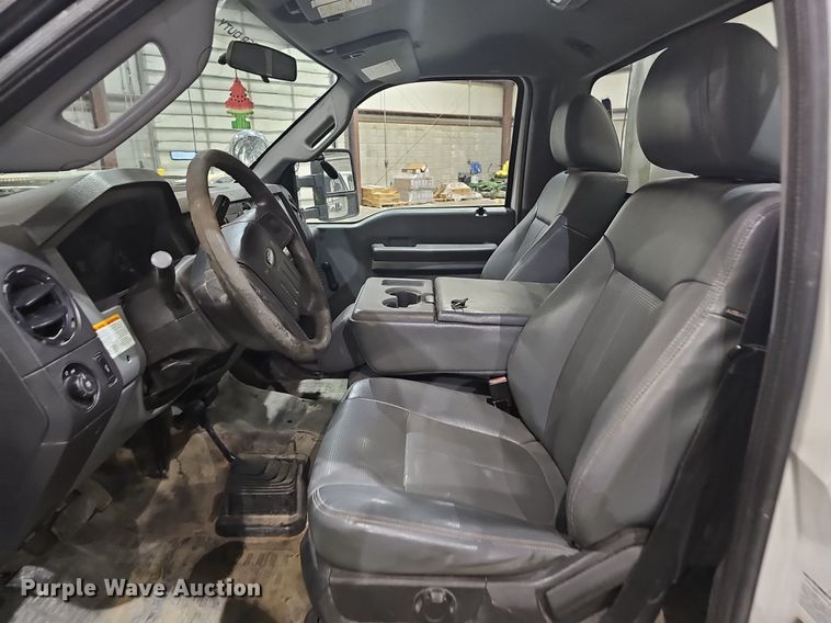 image for item EJ6106 2015 Ford F550 bucket truck