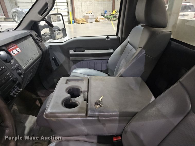 image for item EJ6106 2015 Ford F550 bucket truck