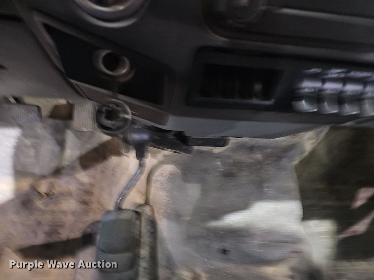 image for item EJ6106 2015 Ford F550 bucket truck