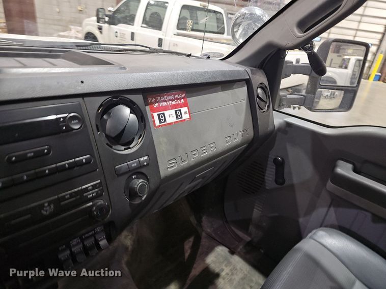 image for item EJ6106 2015 Ford F550 bucket truck