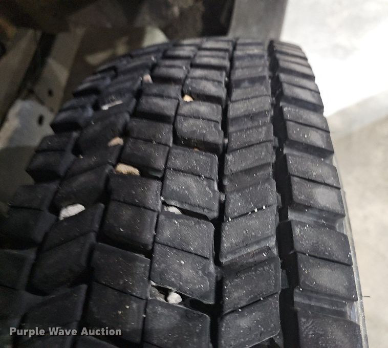 image for item EJ6106 2015 Ford F550 bucket truck