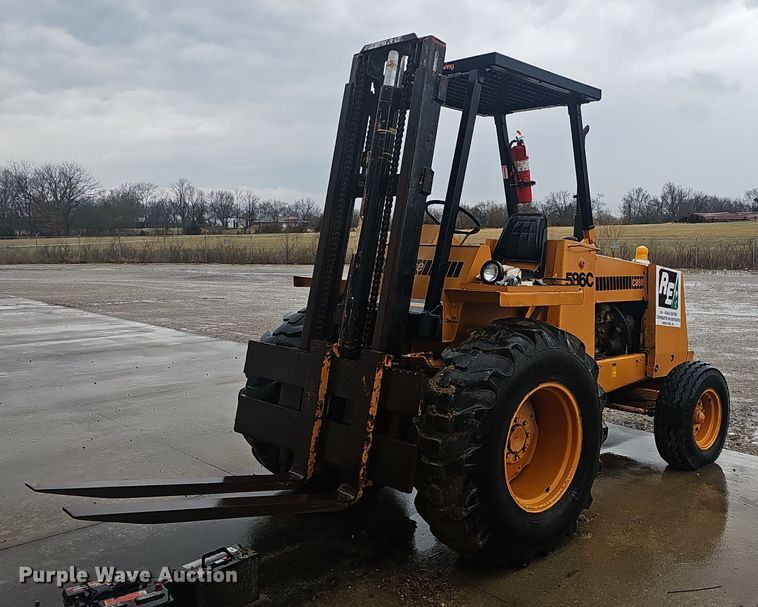 image for item EJ6107 Case 586C forklift