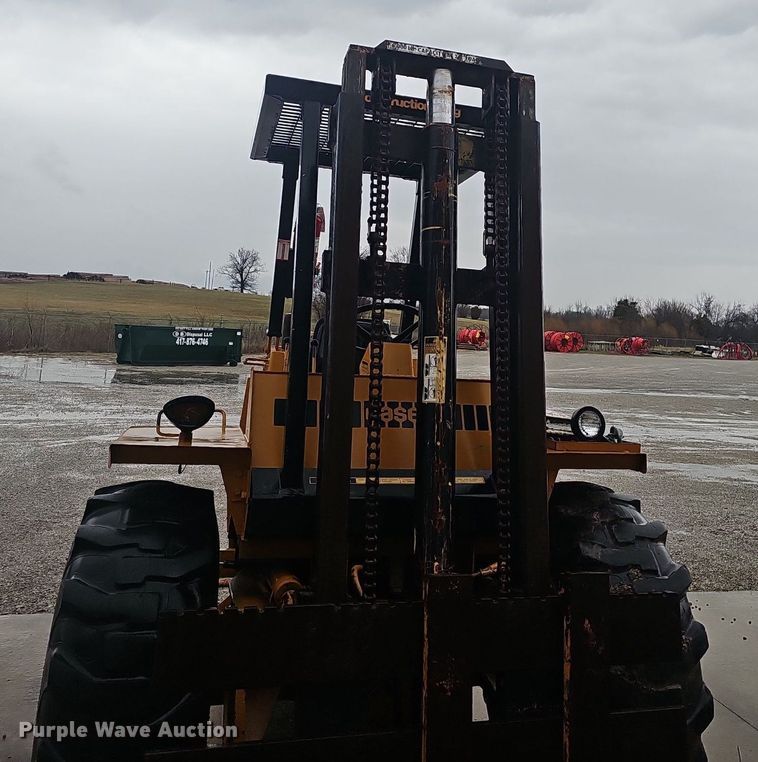 image for item EJ6107 Case 586C forklift