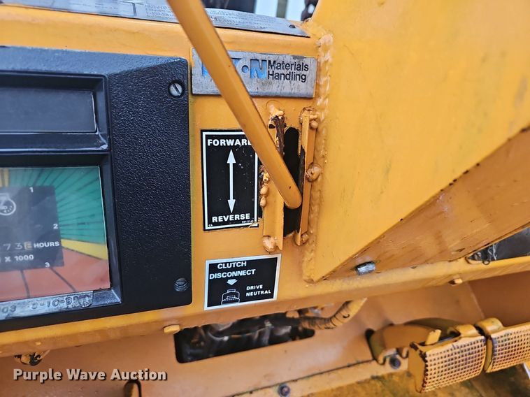 image for item EJ6107 Case 586C forklift