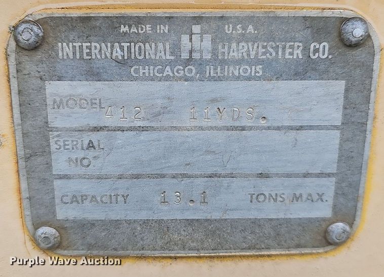 image for item EJ6111 1976 Dressta 412 B elevating scraper