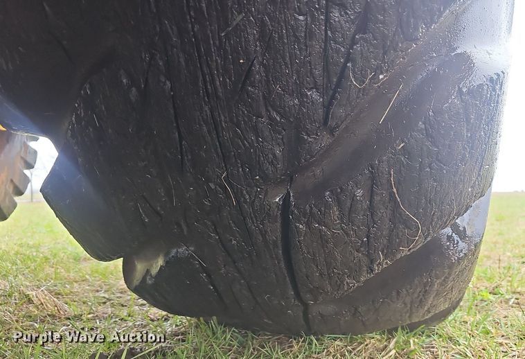 image for item EJ6111 1976 Dressta 412 B elevating scraper