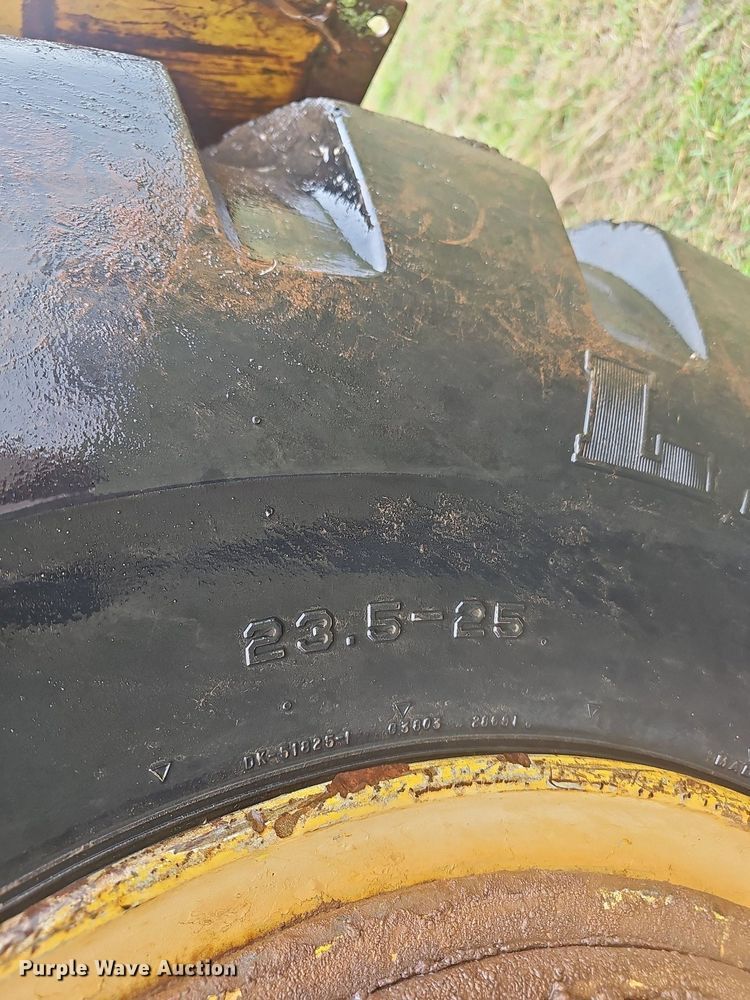 image for item EJ6111 1976 Dressta 412 B elevating scraper