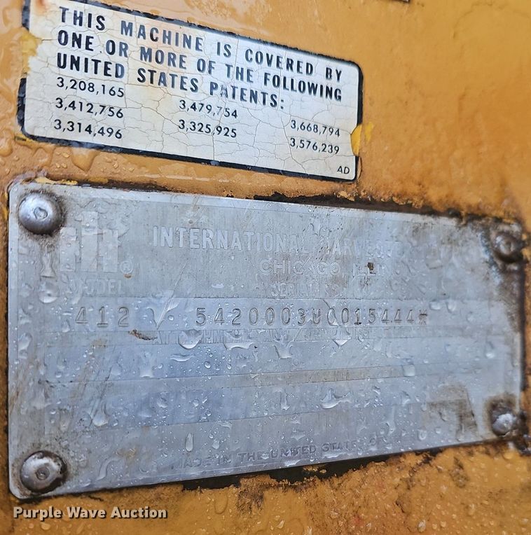 image for item EJ6111 1976 Dressta 412 B elevating scraper