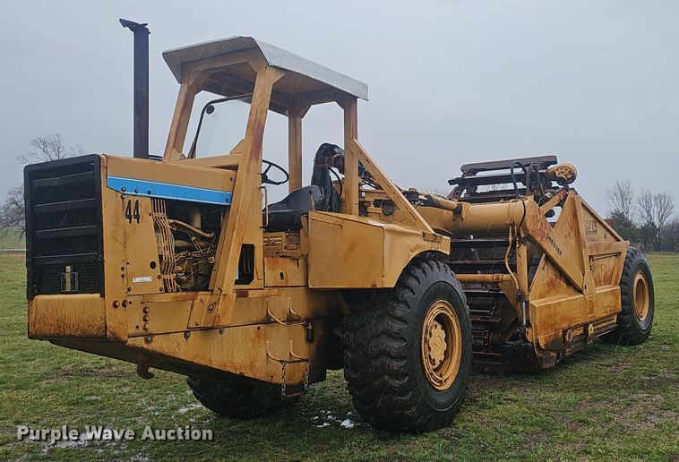 image for item EJ6112 1977 Dresser 412 elevating scraper