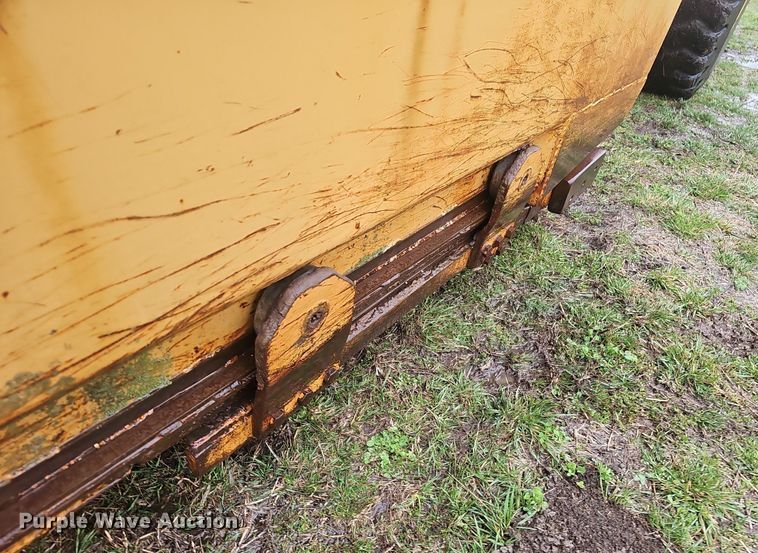 image for item EJ6112 1977 Dresser 412 elevating scraper