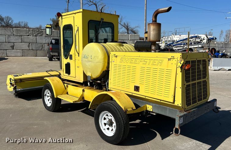 image for item EK4262 Sweepster GGJ-FQNM-D0-GM sweeper