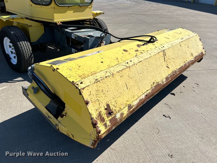 image for item EK4262 Sweepster GGJ-FQNM-D0-GM sweeper