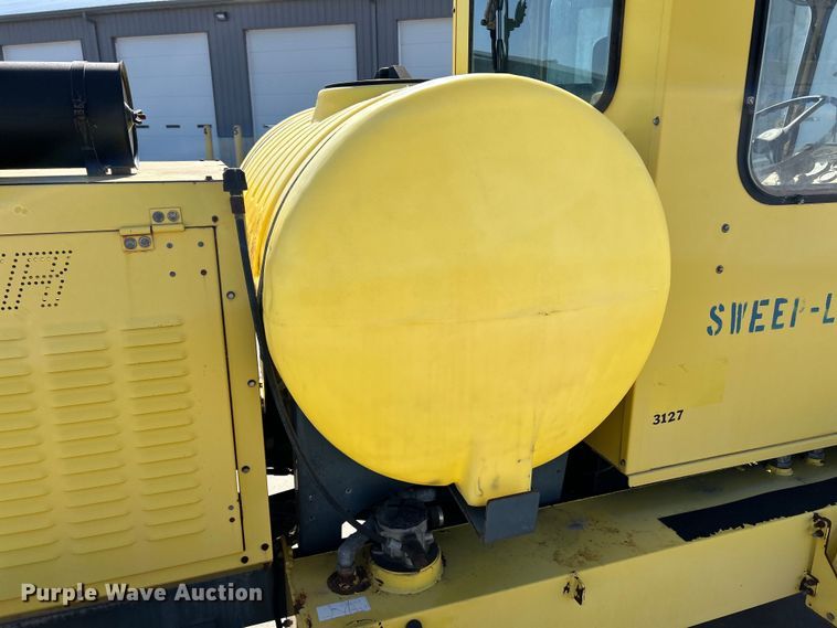 image for item EK4262 Sweepster GGJ-FQNM-D0-GM sweeper