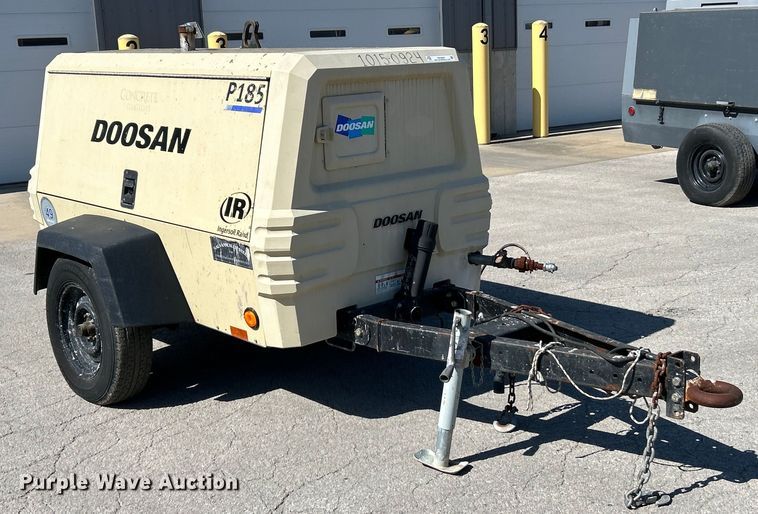 image for item EK4264 2013 Doosan P185WJD-T4I air compressor
