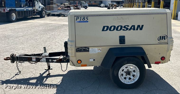 image for item EK4264 2013 Doosan P185WJD-T4I air compressor