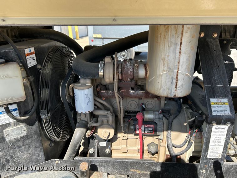 image for item EK4264 2013 Doosan P185WJD-T4I air compressor