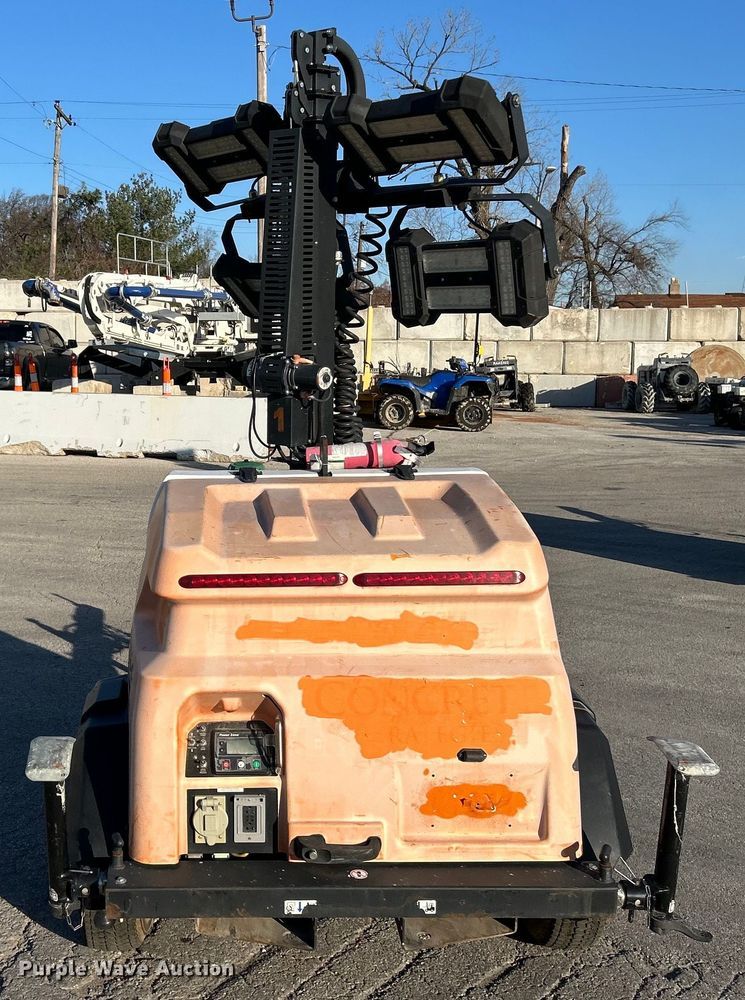 image for item EK4271 Generac  Magnum MLT6S light plant