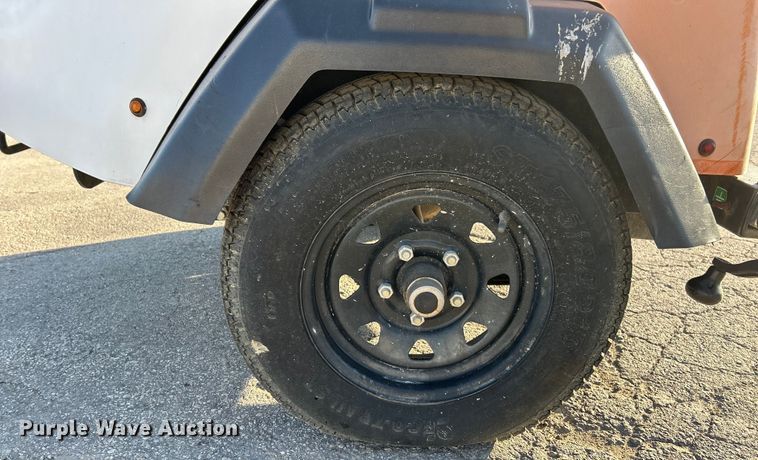 image for item EK4271 Generac  Magnum MLT6S light plant