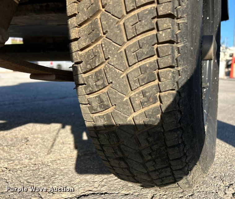 image for item EK4271 Generac  Magnum MLT6S light plant