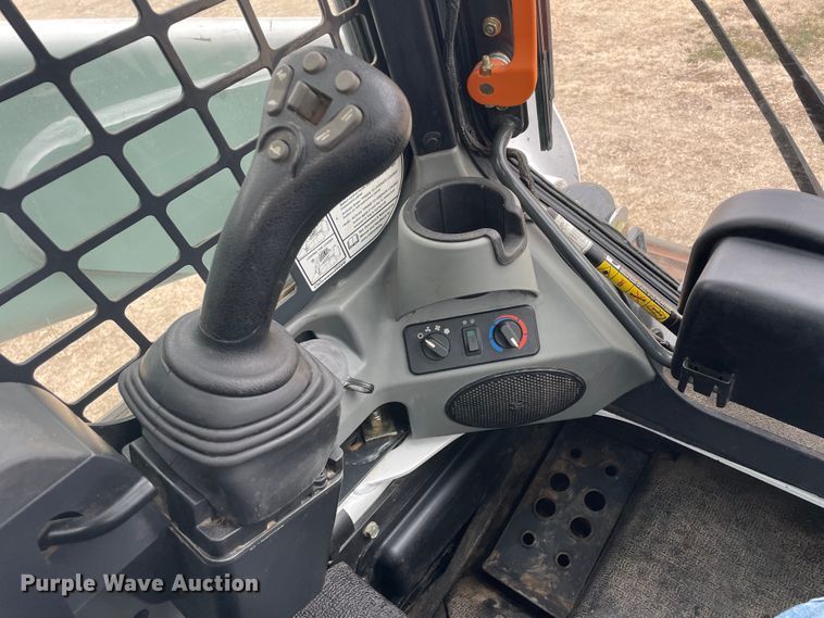 image for item GP9637 2016 Bobcat S650 skid steer loader