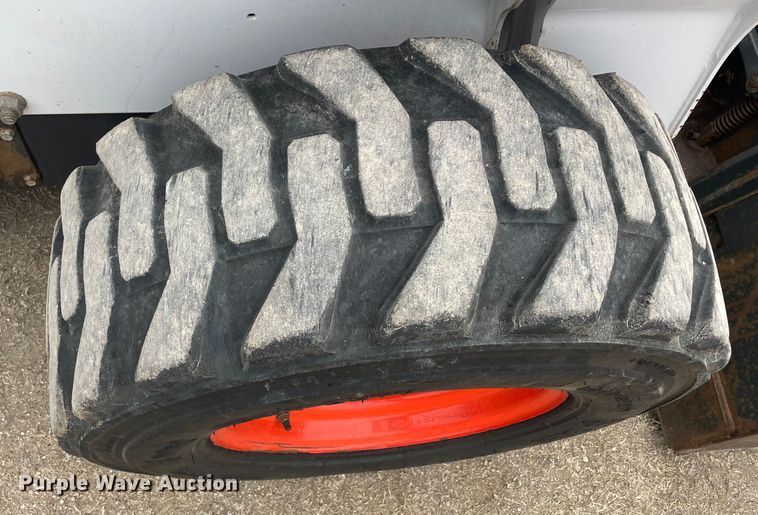 image for item GP9637 2016 Bobcat S650 skid steer loader