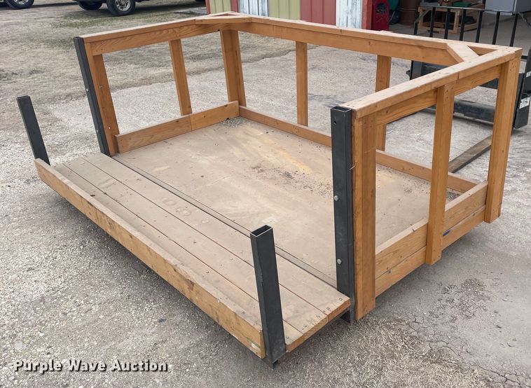 image for item GP9639 John Deere  skid steer forks