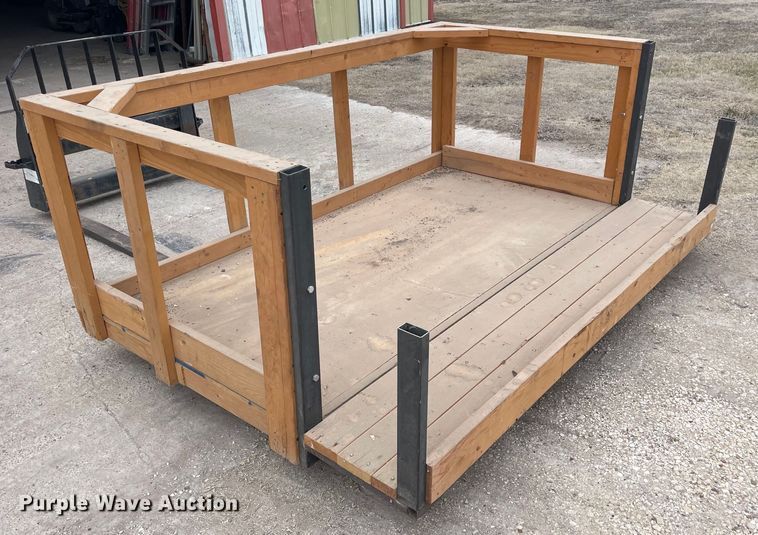 image for item GP9639 John Deere  skid steer forks