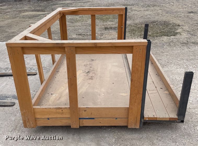 image for item GP9639 John Deere  skid steer forks