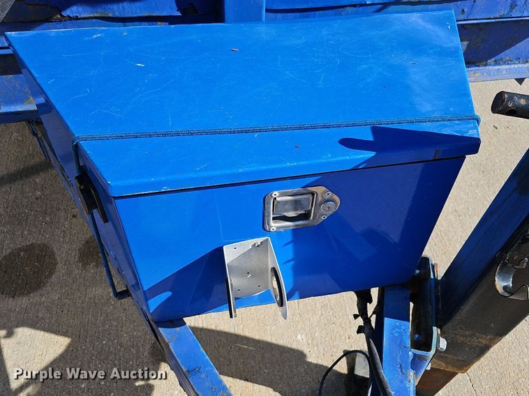 image for item IO9848 2016 Bwise Manufacturing dump trailer