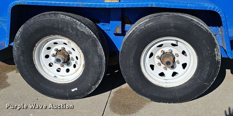 image for item IO9848 2016 Bwise Manufacturing dump trailer