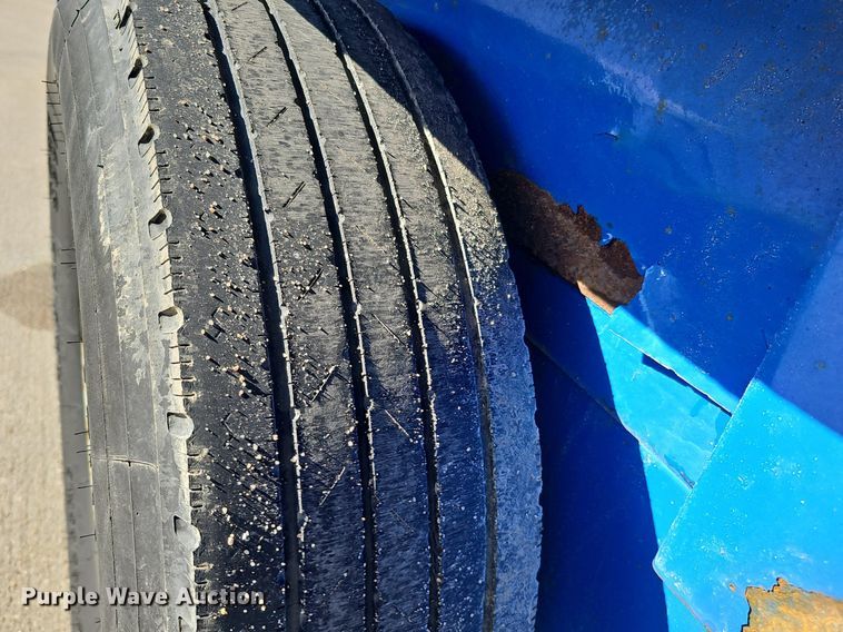 image for item IO9848 2016 Bwise Manufacturing dump trailer