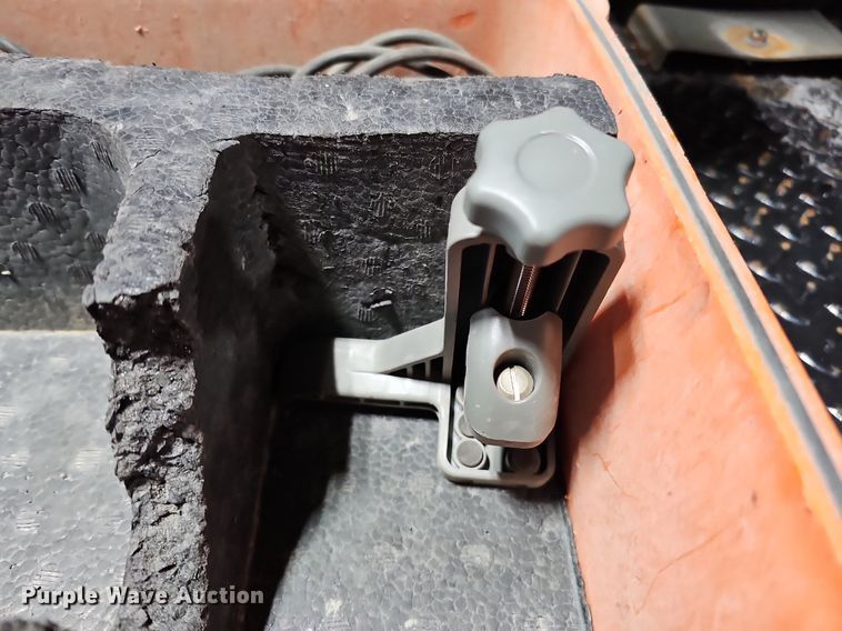 image for item IO9868 Spectra GL722S dual grade laser