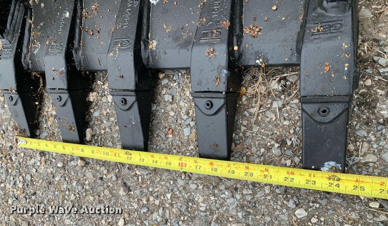 image for item KX9876 2011 Central Fabricators HDM45 24