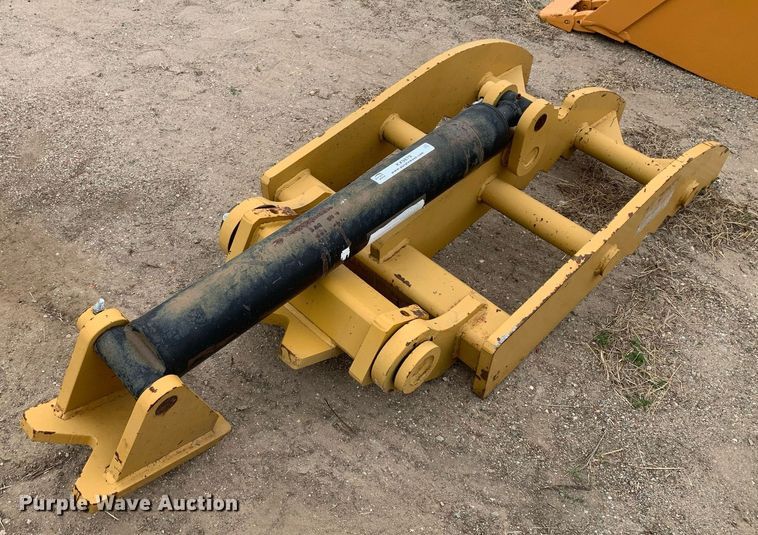 image for item KX9879 Excavator hydraulic thumb 