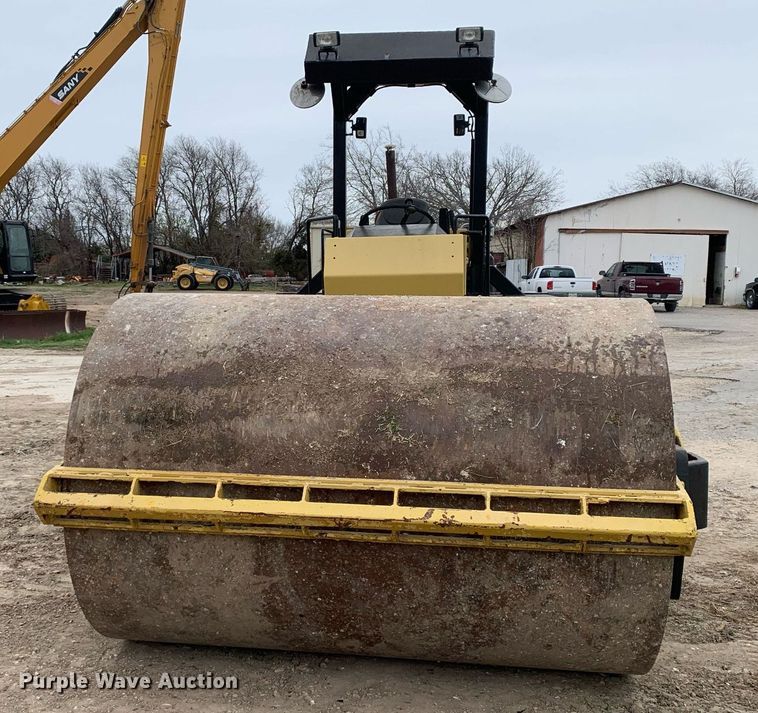 image for item KX9885 1971 Raygo Rustler single drum vibratory roller