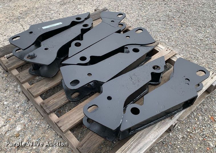 image for item KX9891 (6) bucket fork braces