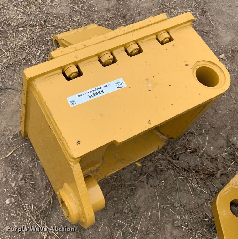 image for item KX9895 Caterpillar excavator quick coupler