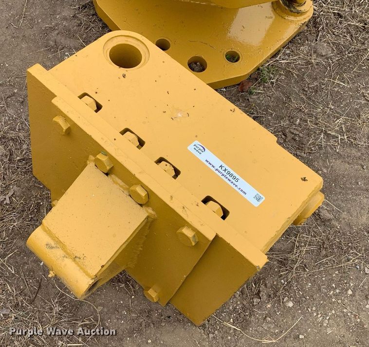 image for item KX9895 Caterpillar excavator quick coupler