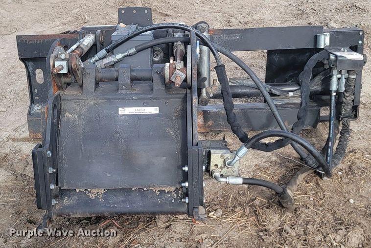 image for item LA9731 Caterpillar PC204 skid steer cold planer